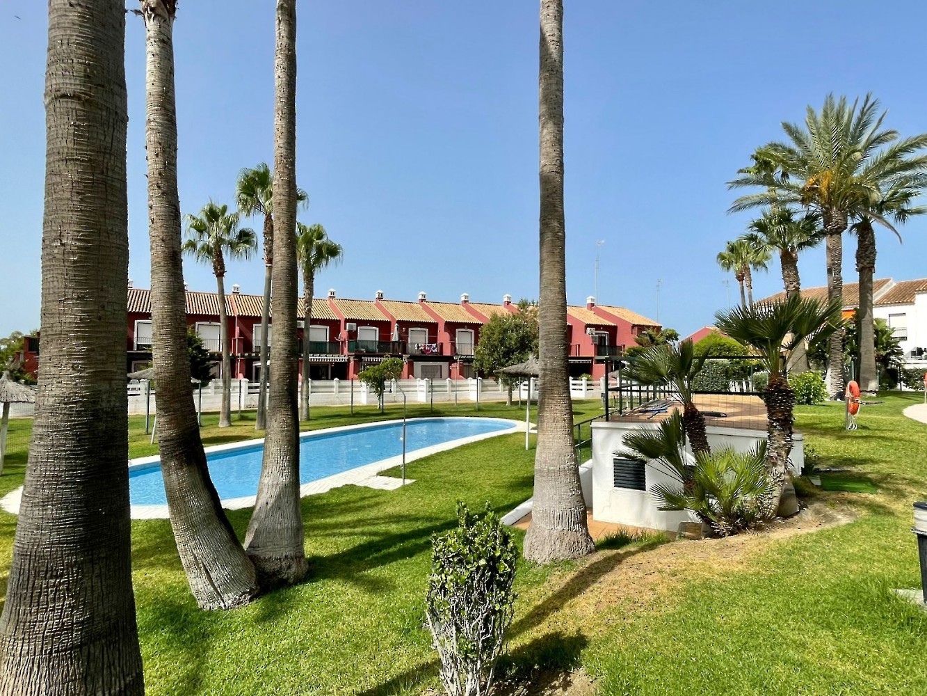 Piscina Apartamentos