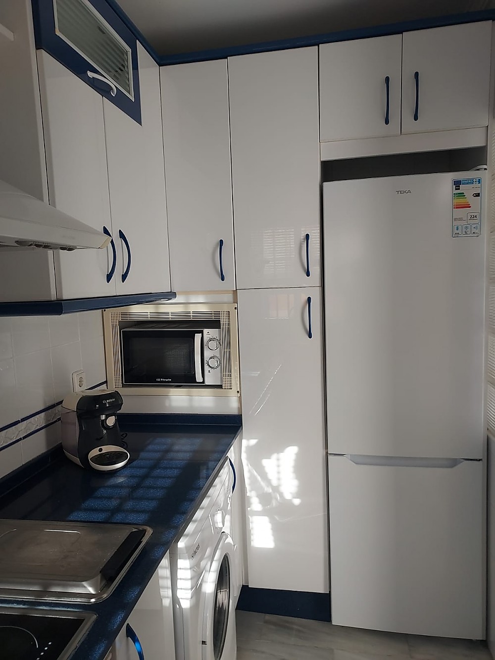 Apartamento con jardín y piscina comunitaria Cocina