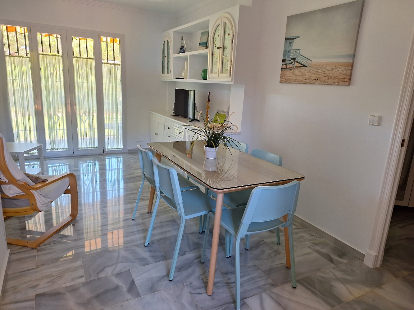 Comedor Apartamento con jardín y piscina comunitaria