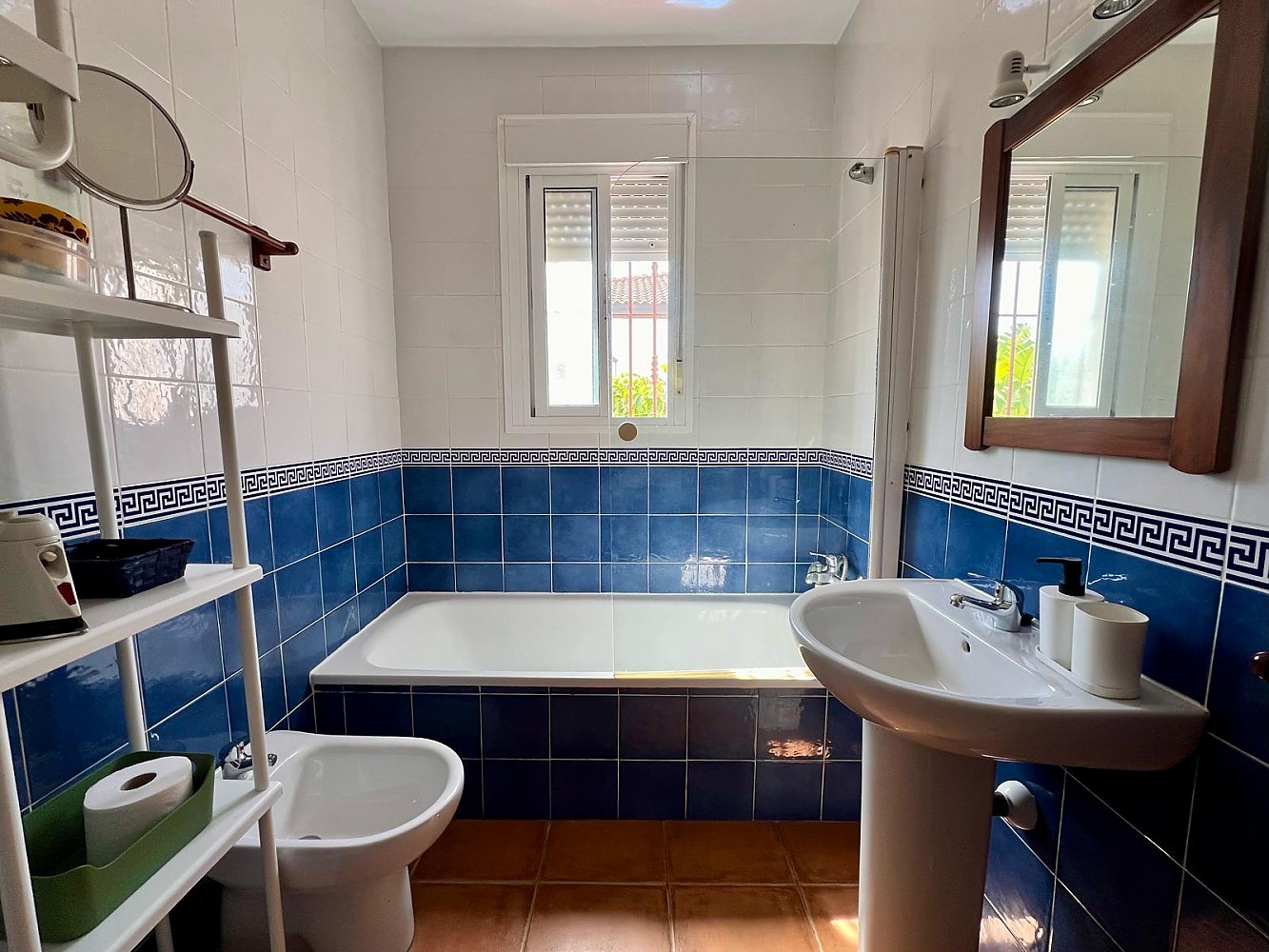 Bañera Casa Manolete, con piscina privada.