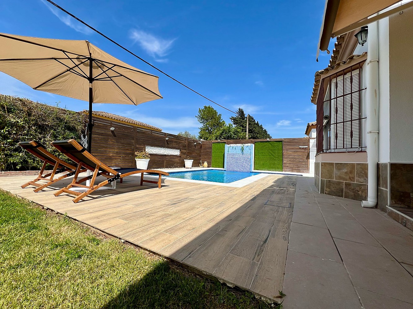Chiclana Exterior