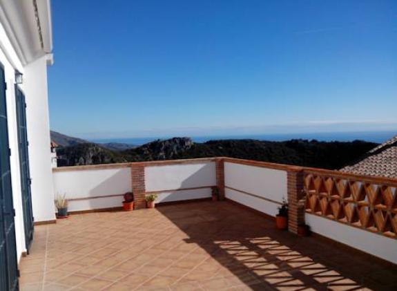 casa-de-vacaciones-con-vistas-en-casares image