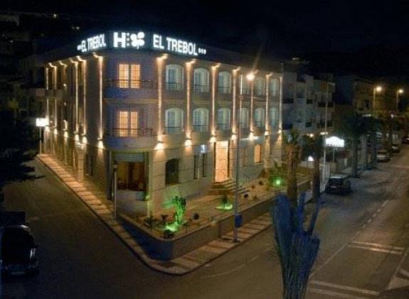 hotel-el-trebol image