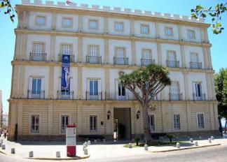 Centro Cultural Municipal Reina Sofía