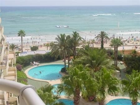 Fantastica vista, gran piscina
