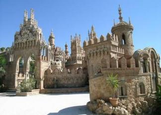 Castillo de Colomares