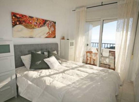 two-bedroom-apartment-benalmadena-with-sea-view-09 image