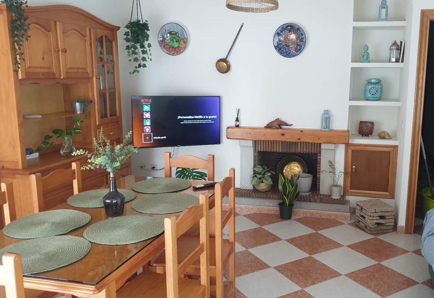 Casa Delfin, cerca de la playa. Salón