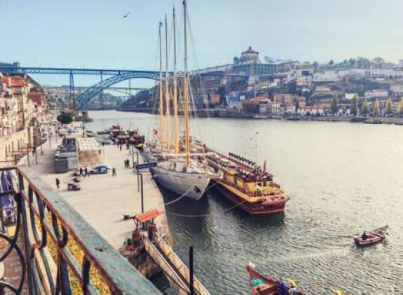 go2oporto-historical-center image