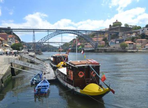 porto-by-the-river image