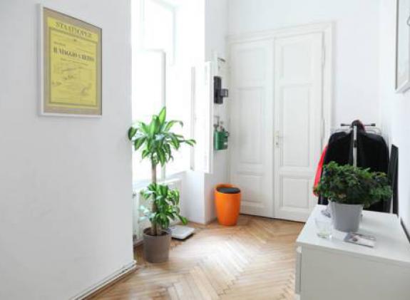 cozy-apt-vienna-center image