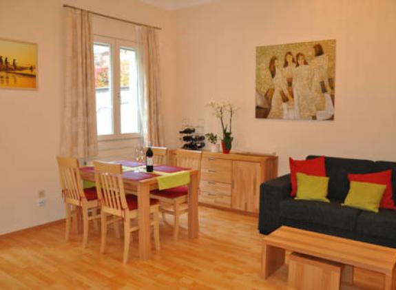 hauptbahnhof-apartment-minh-nan image