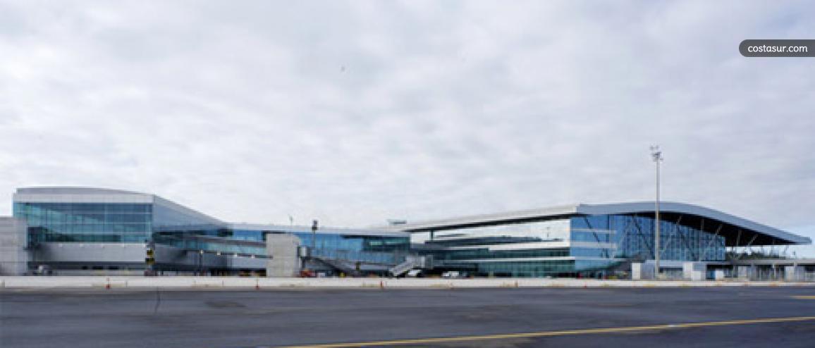 Aeropuerto de Santiago-Rosalía de Castro