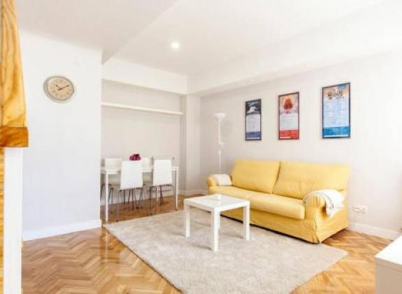 homeabout-lavapies-apartment-i image