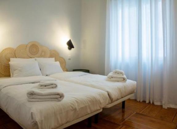 lovely-elegant-3bed-in-el-retiro-madrid-center image