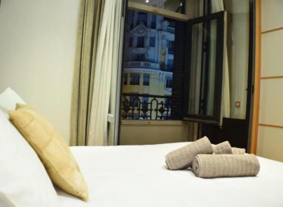 madrid-suites-gran-via image