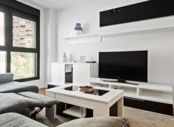 modern-2-bedroom-apartment-near-retiro-close-to-metro image