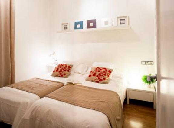 feelathome-center-apartments-1 image