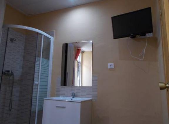 hostal-nou-raval-1 image
