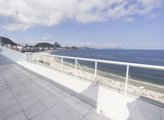 copacabana-royal-beach-view-guesthouse image