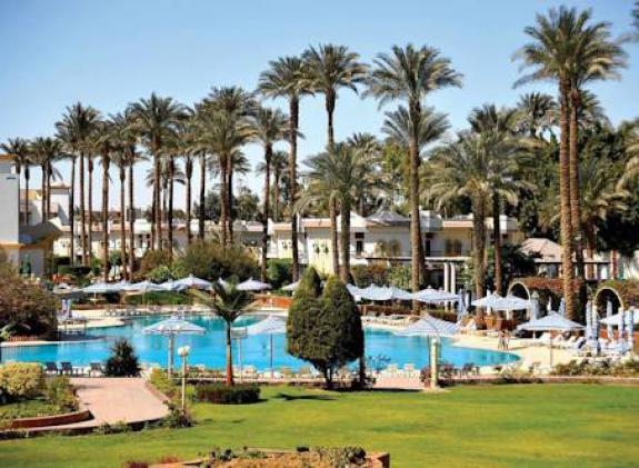 cataract-pyramids-resort image