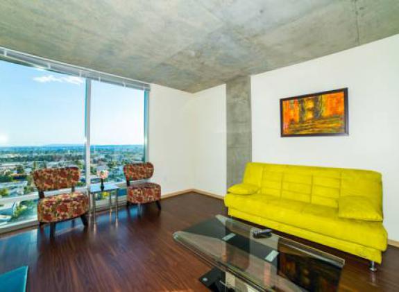 hollywood-audrey-apartment image