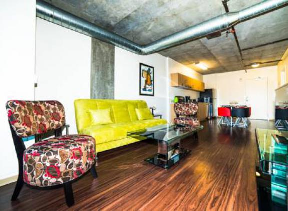 hollywood-fancy-apartment image