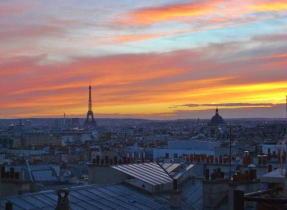 apartment-close-to-montmartre-district image