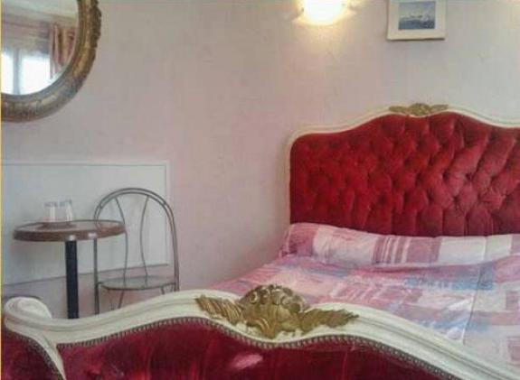 hotel-le-petit-trianon image