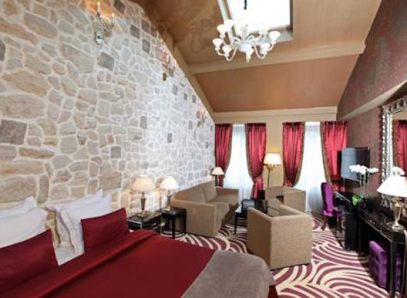 hotel-le-squara image