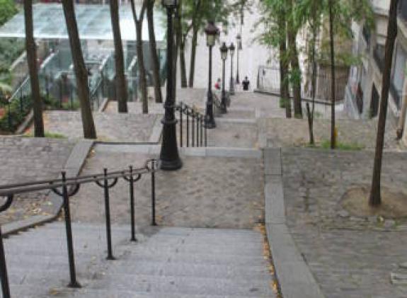 montmartre-apartments-gabrielle image