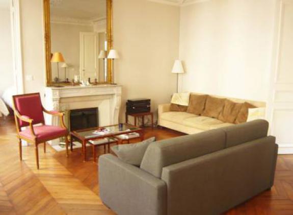 parisian-home-saint-georges-montmartre-apartment image