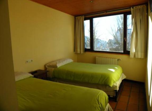 hostal-yeti image
