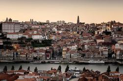 Porto com degustação de vinhos ou cruzeiro fluvial