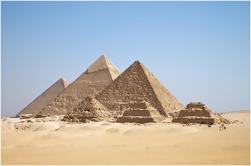 Private Giza Pyramids Layover Day Tour from Cairo