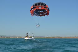 Passeio privado: Parasailing de Albufeira