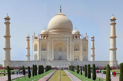 Excursión de un día privado desde Taj Mahal y Agra Fort desde Delhi