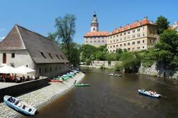 Transfert panoramique de Prague à Vienne, y compris excursion d'une demi-journée à Cesky Krumlov