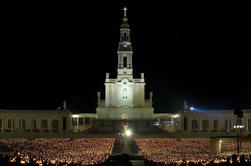 Fátima met optionele processie met kaarsen Halve dag Private Tour van Lissabon