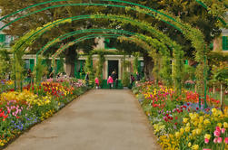 Viaje de grupo en París a Giverny: La casa y los jardines de Claude Monet y el Musée des Impressionnismes
