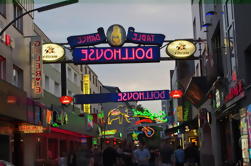 Hamburg Walking Tour: Red Light District en de Reeperbahn