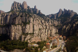 Historical Montserrat Guided Hiking Day Tour from Barcelona