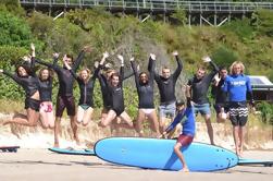 Byron Bay surfles en Mount Warning Sunrise Climb Inclusief Overnachting Camping BBQ Dinner