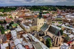 Passeio panorâmico panorâmico da cidade de Lviv