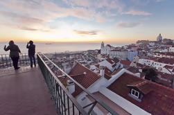 Alfama - El Paseo Privado del Distrito Caleidoscópico