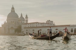 Gondola and Spritz Aperitif Tour