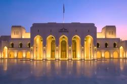 Noche en el Royal Opera House Muscat y cena tradicional