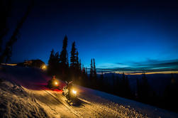 Excursão do Snowmobile do inverno da montanha de Blackcomb