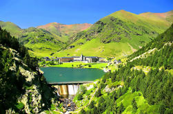 Pyrenees Tour from Barcelona including Easy Hiking Experience and Cogwheel Train