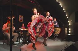 Prague Folklore Music Show nella famosa birreria U Fleku con cena illimitato Birra e Brewery Tour